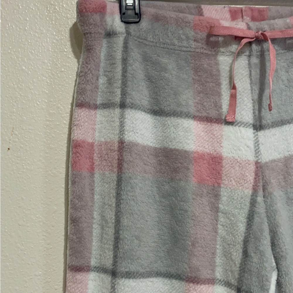 Secret Treasures Gray and Pink Plaid Pajama Bottoms - Picture 6 of 11